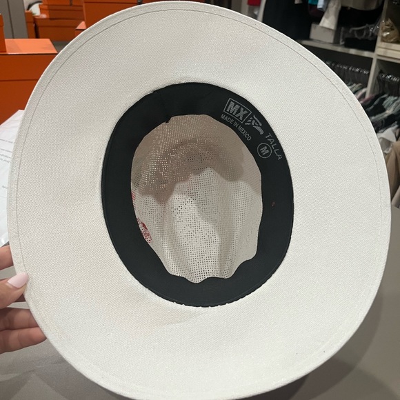 Hand painted hat - Picture 5 of 7